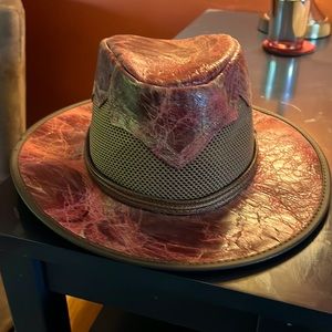American Hat Makers Fracture Mesh Sun Hat garnet red, size medium